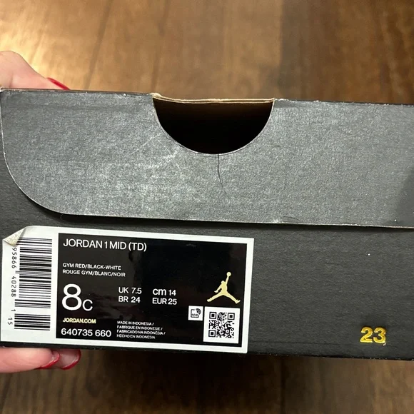 Jordan 1 Mid - Picture 9 of 10